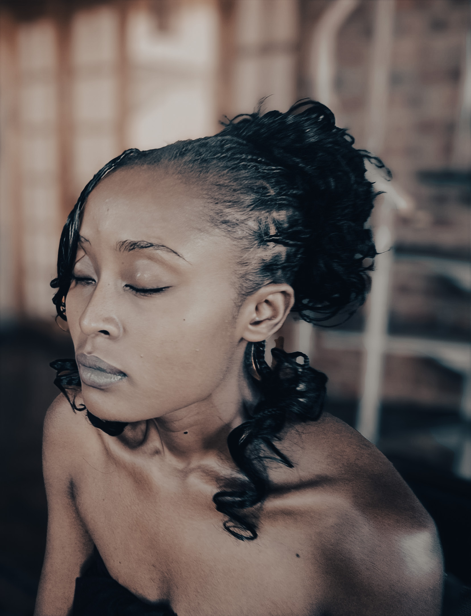 Gloria &mdash; submissive escort and Sensual Liberation Tantra facilitator